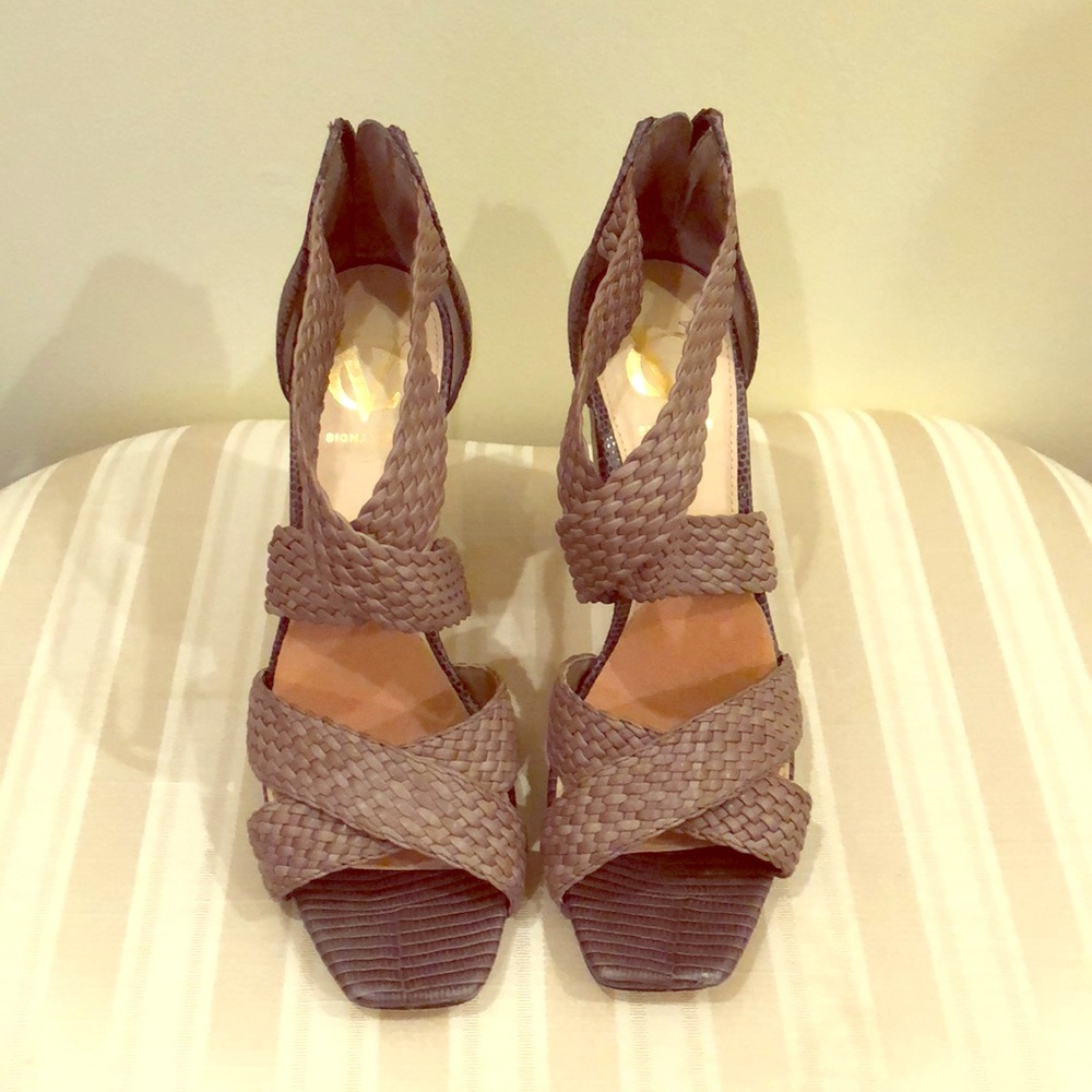 Vince Camuto Signature Sandal Size 8